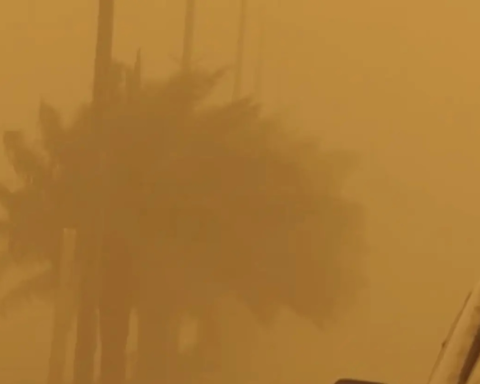 حالة الطقس اليوم: رياح وأتربة على 11 منطقة وتنبيه للرياض