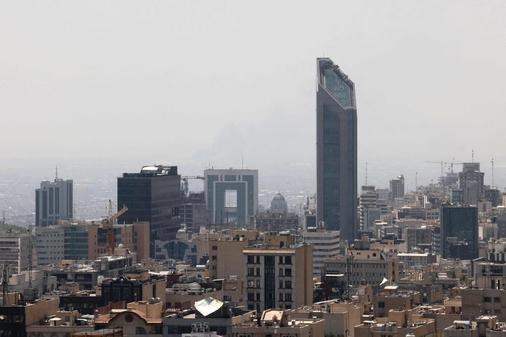 Iran confirms continued communication with Trump's envoy despite the break in relations