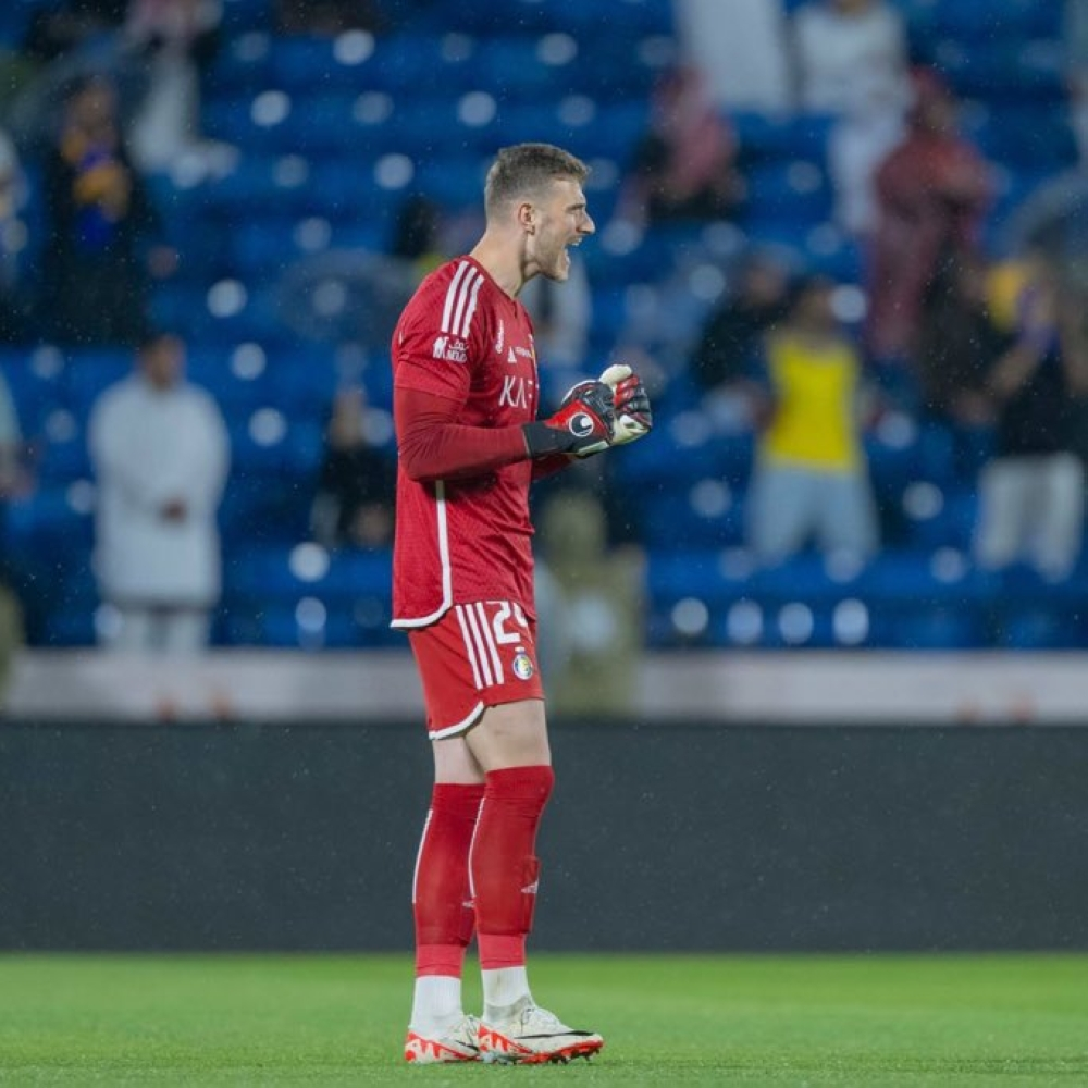 جنوى يتفق مع النصر لضم الحارس بينتو: تفاصيل الصفقة