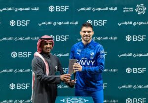 Ruben Neves receives the best goal award ahead of the Al-Hilal and Al-Nassr derby