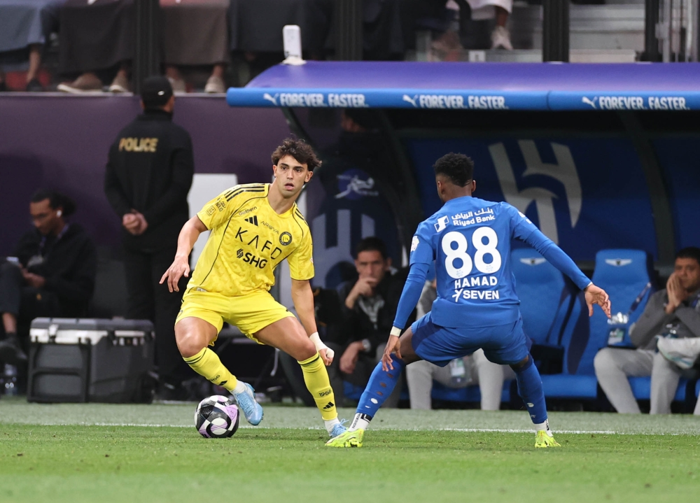 جواو فيليكس يشتبك مع جهاز الهلال بعد الديربي.. ماذا حدث؟