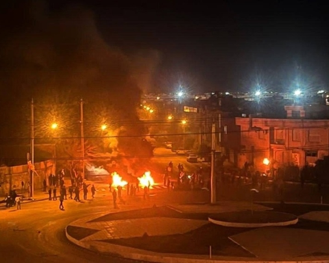 فرنسا وبريطانيا تدينان قمع احتجاجات إيران وواشنطن تحذر