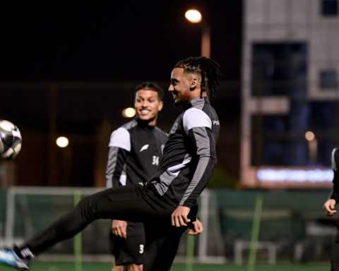 الشباب يواجه نيوم في دوري روشن: صراع الهروب من القاع