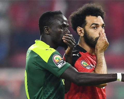 محمد صلاح ضد ساديو ماني: صدام العمالقة في نصف نهائي أمم أفريقيا