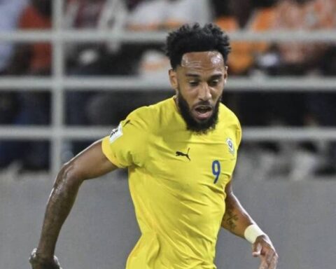 الغابون ترفع العقوبات عن أوباميانغ والمنتخب الوطني رسمياً