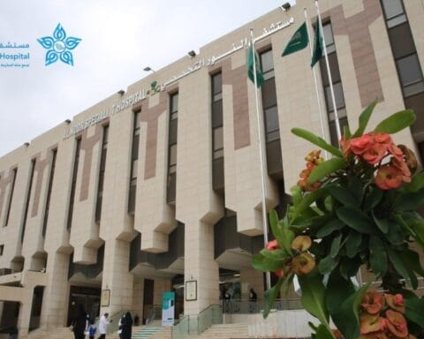 إحصائيات مستشفى النور التخصصي 2025: خدمة 989 ألف مستفيد