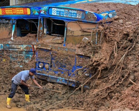 ارتفاع ضحايا انهيار أرضي في الكونغو إلى 18 وفاة