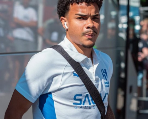 كورينثيانز يقترب من ضم كايو سيزار من الهلال في الشتوية