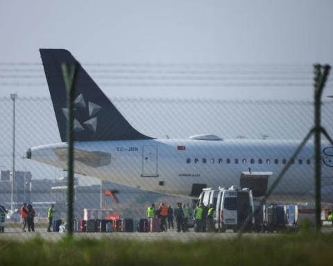 Turkish Airlines plane makes emergency landing in Barcelona due to false bomb threat