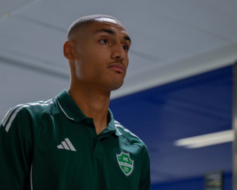 أخبار الأهلي: رحيل إنزو ميو والتعاقد مع رافا سيلفا