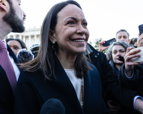 Trump receives Nobel Prize from Machado: Details of the meeting and its implications