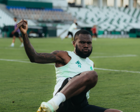 جاهزية فرانك كيسيه لمباراة الأهلي والخلود في دوري روشن