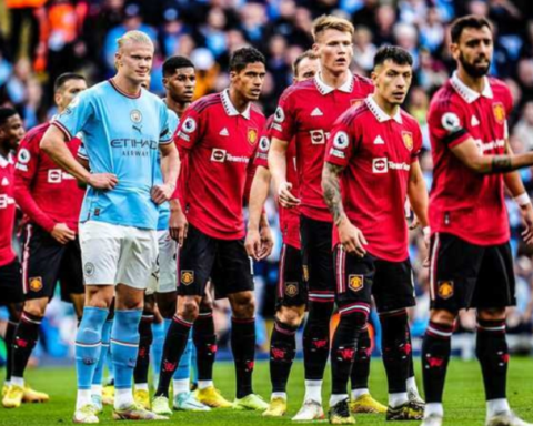 كاريك يواجه السيتي في أول اختبار مع مانشستر يونايتد