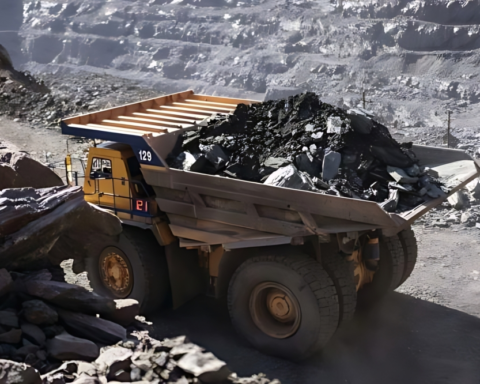 The Minister of Industry discusses enhancing mining cooperation at the Riyadh conference