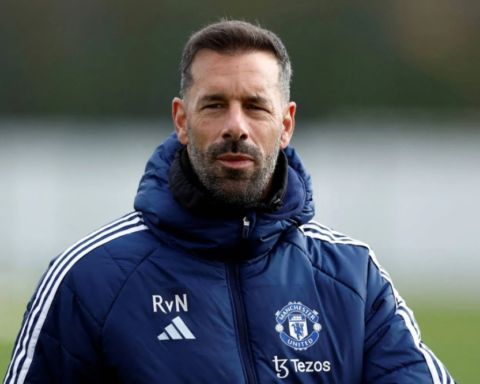 فان نيستلروي ينضم لطاقم هولندا استعداداً لمونديال 2026