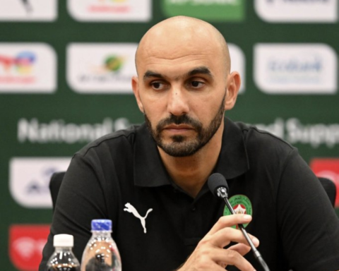 الركراكي يرد على حسام حسن قبل نهائي أمم إفريقيا 2025