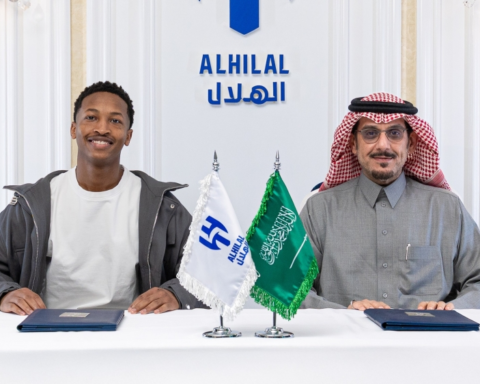 رسمياً الهلال يضم مراد هوساوي: تفاصيل الصفقة وبديل نيفيز