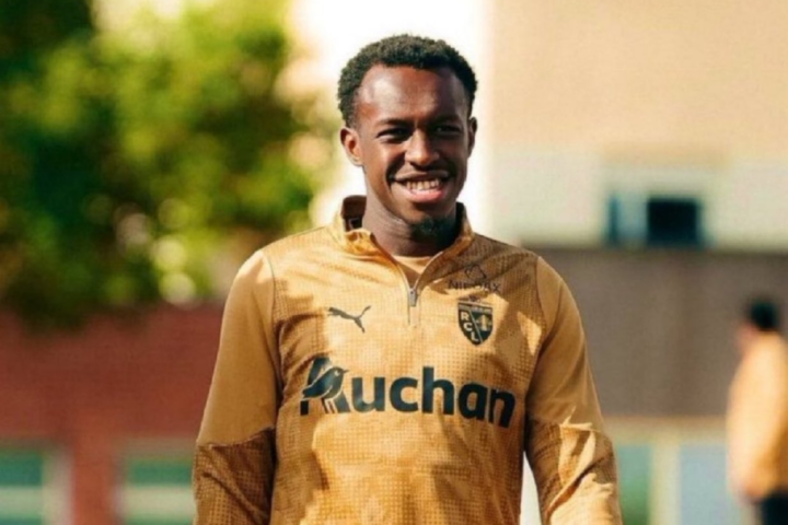 سعود عبدالحميد يعقد مفاوضات عودته للهلال بعد تألقه مع لانس