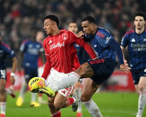 Arsenal draw 0-0 with Nottingham Forest in the English Premier League