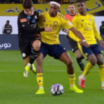 إجماع تحكيمي على صحة طرد لاعب الشباب أمام النصر بدوري روشن
