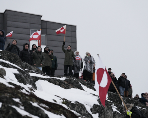 وزيرة جرينلاند تشيد برد أوروبا على تهديدات ترامب الجمركية