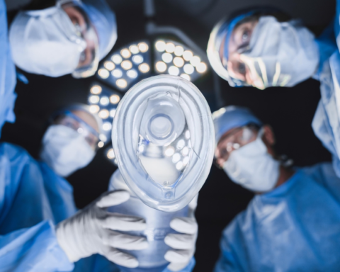 إنقاذ شابة فقدت منافذ الغسيل الكلوي بمكة المكرمة