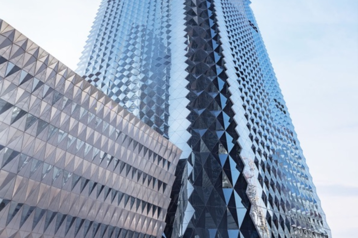 البنك الأهلي السعودي يجمع مليار دولار من سندات دولارية