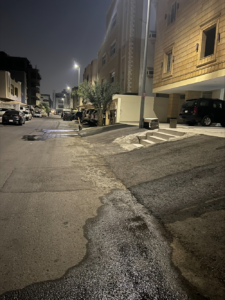 Encroachment on Jeddah's sidewalks: visual pollution and deterrent penalties