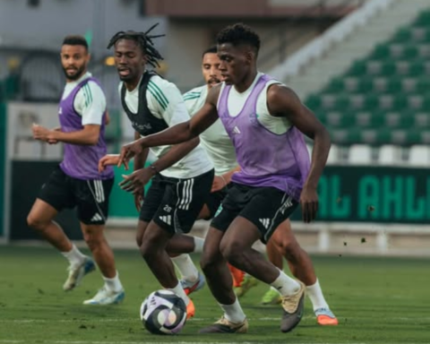 خماسي الأهلي مهدد بالغياب عن مباراة نيوم في دوري روشن