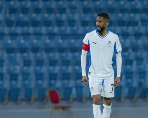 سلمان الفرج يواجه الهلال رسمياً لأول مرة بقميص نيوم