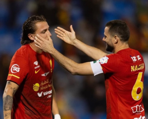 ثلاثي القادسية مهدد بالغياب عن مباراة الاتحاد في دوري روشن