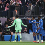 وكيل نواف العقيدي يقاضي المتجاوزين بعد ديربي الهلال والنصر