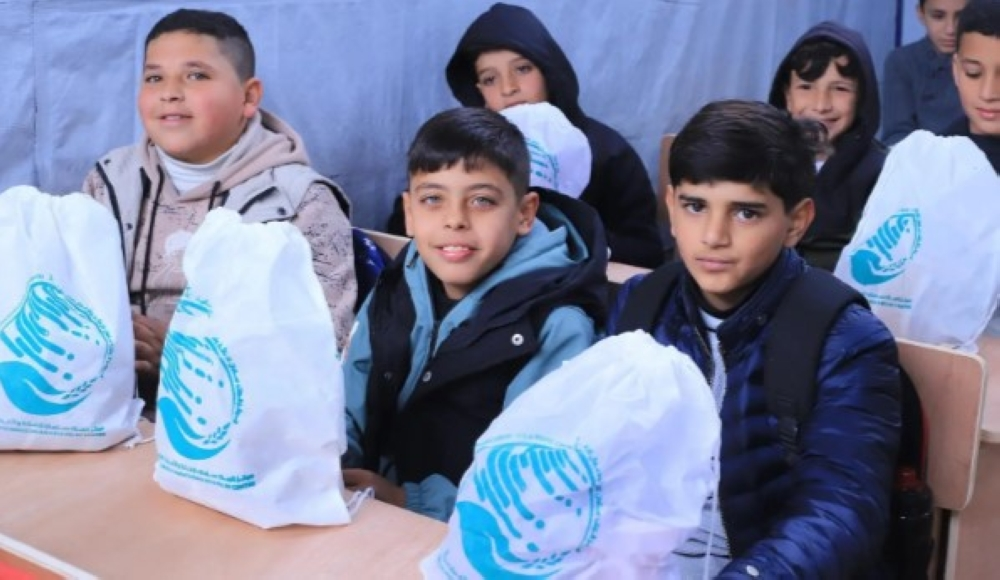 King Salman Center distributes winter clothes to children in Gaza