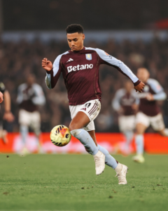 Aston Villa lose to Everton and miss out on second place in the English Premier League