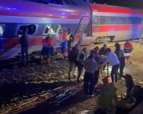 ارتفاع ضحايا تصادم قطارين في إسبانيا إلى 39 قتيلاً وتفاصيل الكارثة