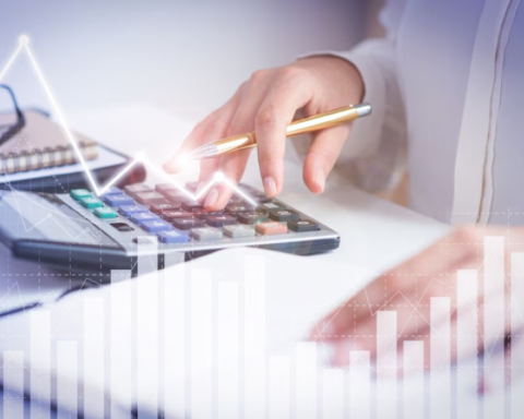 رفع نسب توطين مهن التسويق والمبيعات وحد أدنى للأجور 5500 ريال