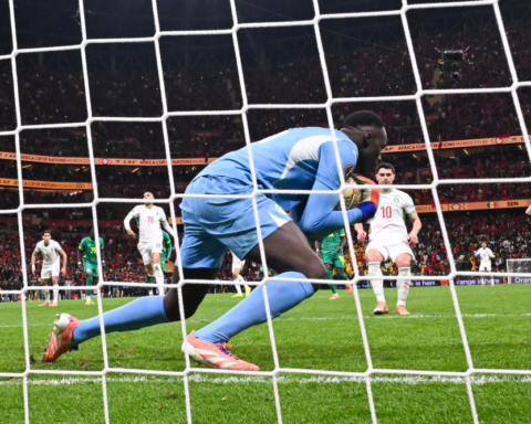 ميندي يكشف سر تصدي ركلة دياز وتتويج السنغال بأمم إفريقيا 2025