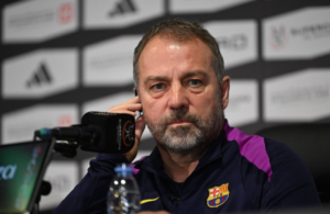 Flick attacks refereeing and supports De Jong after Barcelona's loss