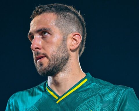 دونيس يختار بديل فورتونيس لمواجهة الأهلي في دوري روشن