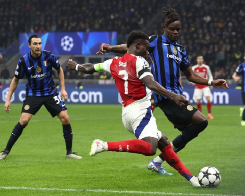 مشاهدة مباراة أرسنال وإنتر ميلان: قمة دوري أبطال أوروبا
