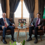 فيصل بن فرحان يبحث تطورات غزة مع رئيس وزراء فلسطين بدافوس