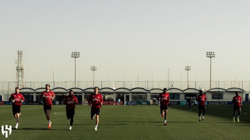 هوساوي والدوسري يشاركان في تدريبات الهلال قبل لقاء الفيحاء