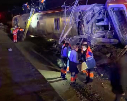 حداد في إسبانيا: 41 قتيلاً في تصادم قطارين بالأندلس