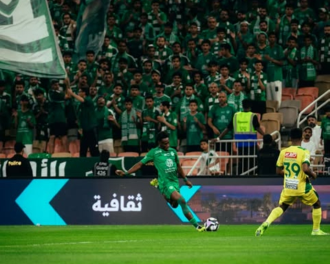 حقيقة ركلة جزاء الأهلي أمام الخليج: خبير تحكيمي يوضح