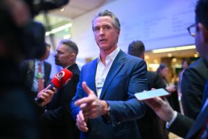 Newsom urges Europe to stand up to Trump firmly in Davos