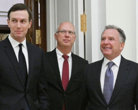 مباحثات روسية أمريكية بنّاءة بشأن أوكرانيا في دافوس