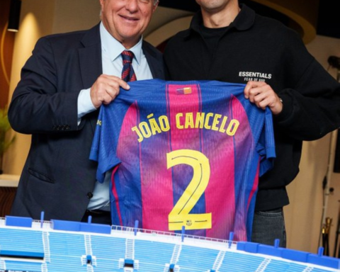 الهلال يفاوض سعيد باعطية لتعويض رحيل كانسيلو لبرشلونة