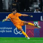 مدة غياب ياسين بونو عن الهلال وتفاصيل إصابته العضلية