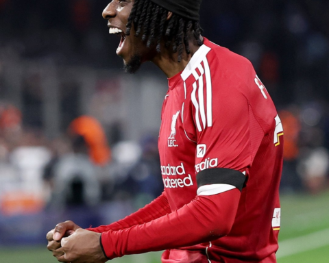 ليفربول يهزم مارسيليا 3-0 في دوري الأبطال وعودة صلاح