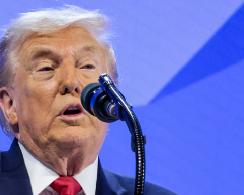 ترامب في دافوس: على أوروبا والناتو تحمل مسؤولية أوكرانيا